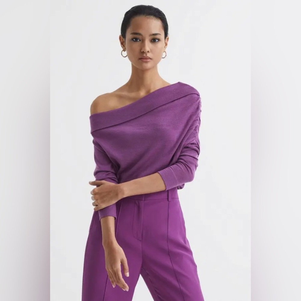 Reiss Gracey Slouchy Off the Shoulder Wool Sweater In Magenta Size S